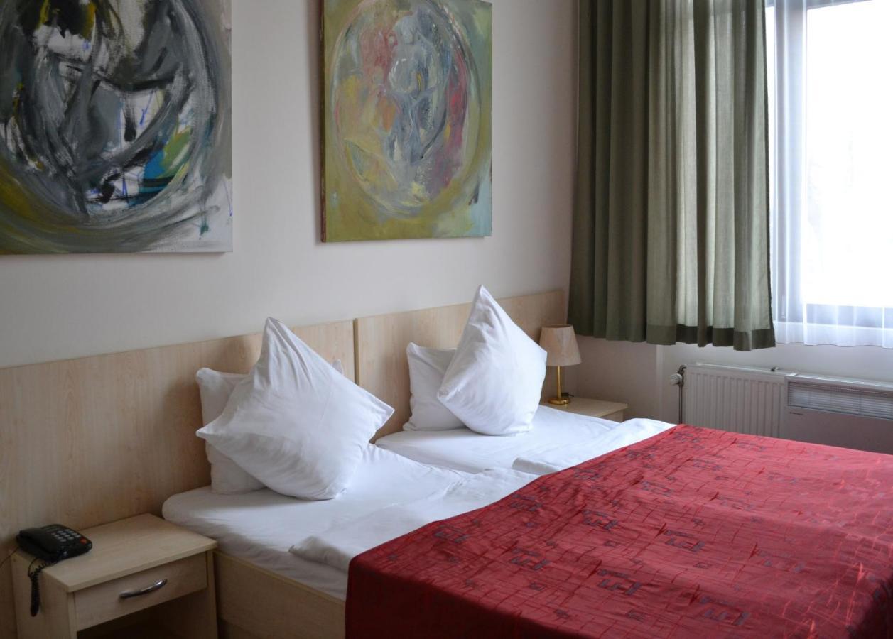 Berlin Art Hotel Gyumri ภายนอก รูปภาพ